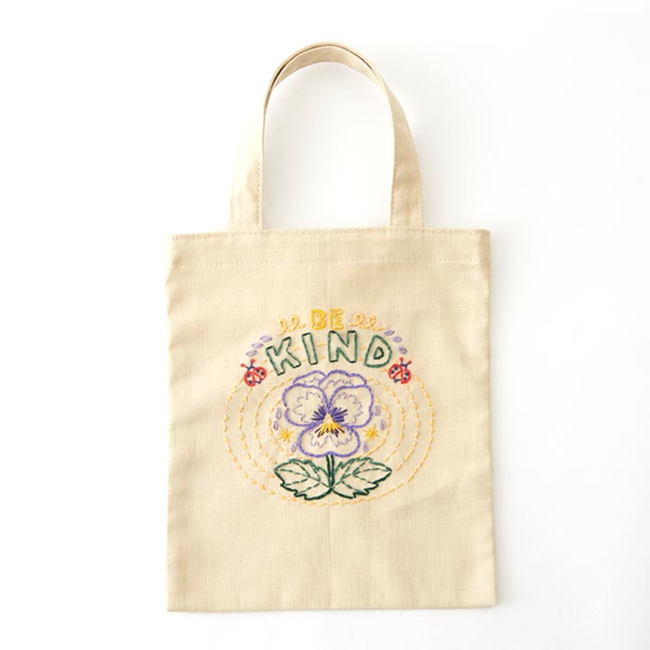 【大処分】刺繍 コスモ70周年 ステッチを楽しむミニトートセット クラークソン瑠璃