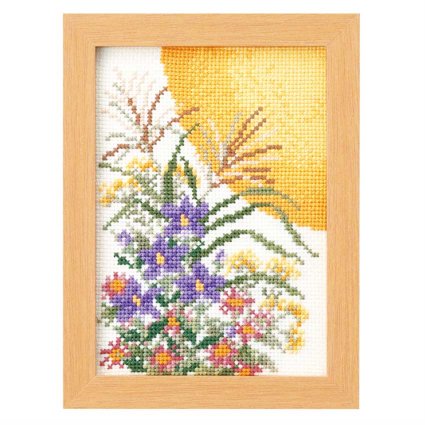 オリムパス 12ケ月の小さな花風景 9月 お月見の花飾り 7553 刺しゅうキット