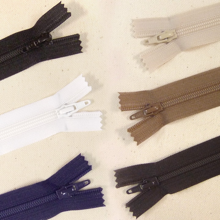 YKKフラットニットファスナー　35cm　25FK-35F