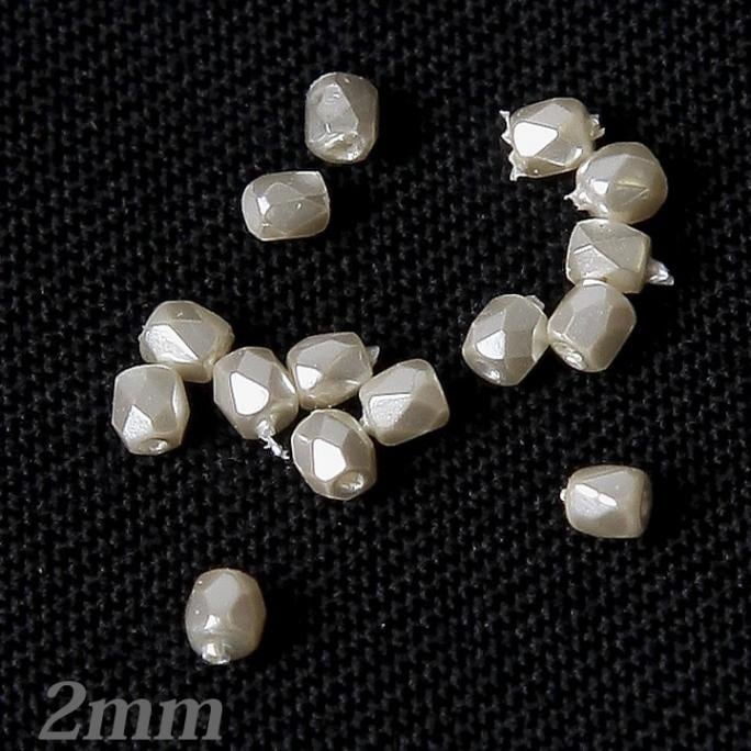 チェコビーズ　ファイヤーポリッシュ　2mm　パール ホワイト20個入り