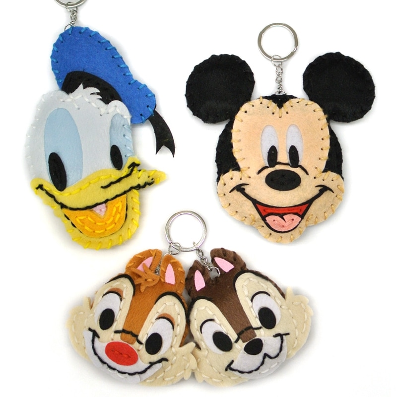 Disney　はじめてのソーイングキット　キーホルダー　ミッキー&フレンズ　3種