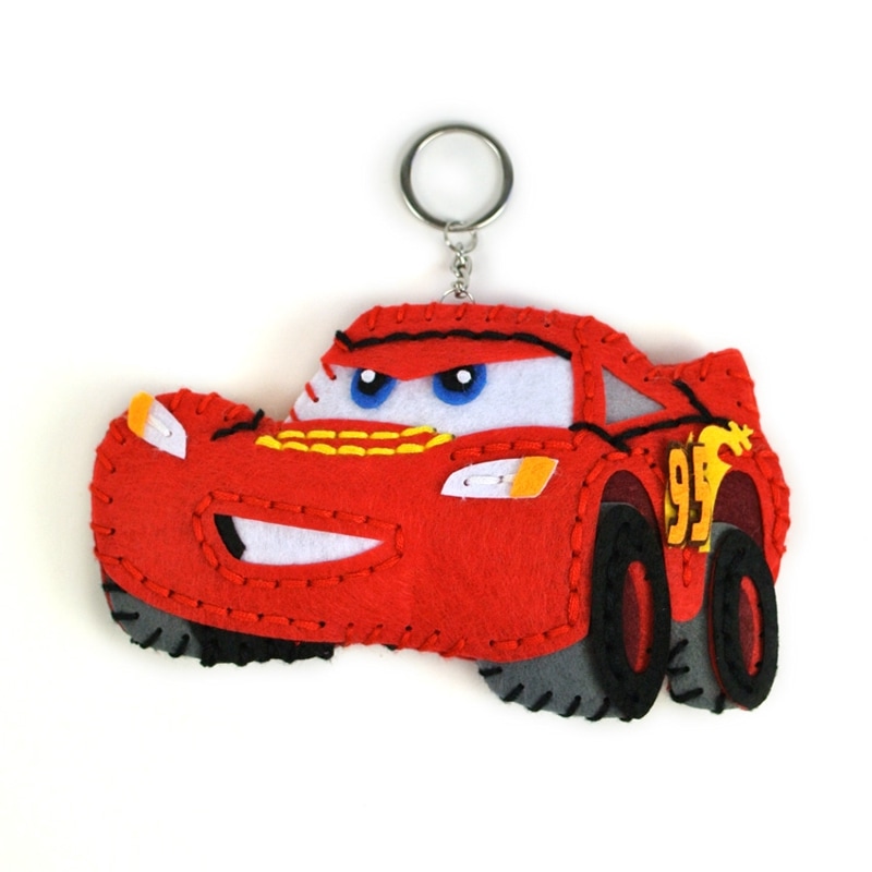 Disney　PIXAR　はじめてのソーイングキット　キーホルダー　カーズ　ライトニング・マックィーン