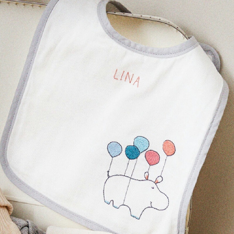 DMC Gift of Stitch RK207 空飛ぶカバさん刺繍ビブ フリーステッチキット