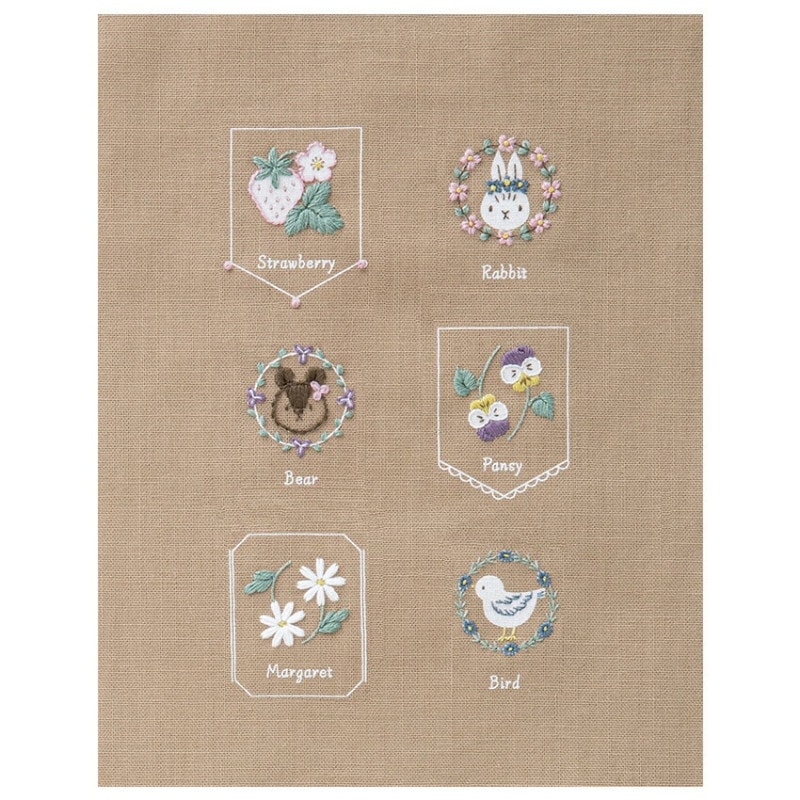 コスモ コハナ 刺しゅうを楽しむ プリントクロス 森のかわいいミニモチーフ モカベージュ 刺繍糸7色セット 542312