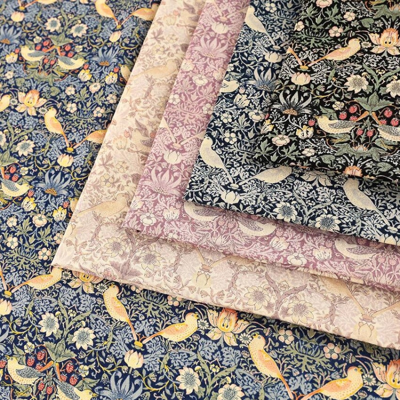 V&A Fabric Collection  いちご泥棒 80ロイヤルローン 50cm単位