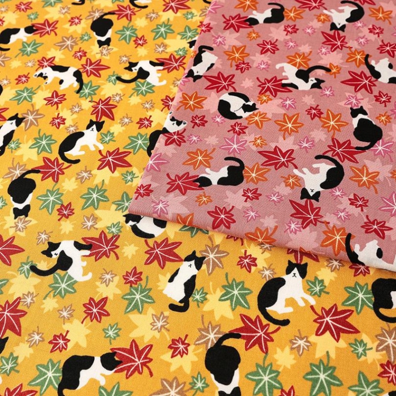 ハチワレ浪漫 もみじ柄 シーチング 50cm単位