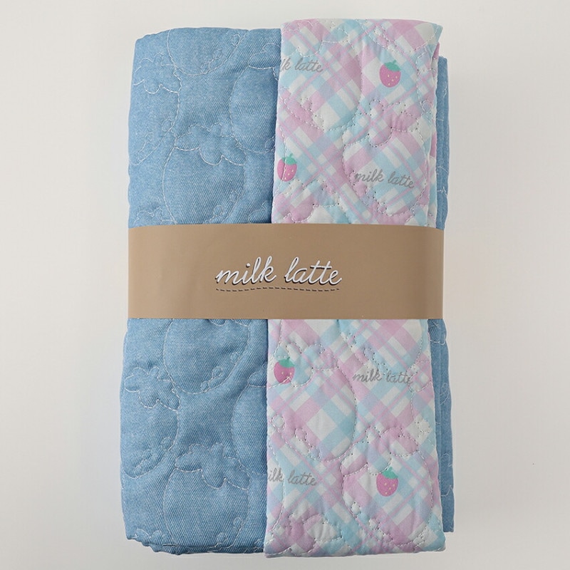 milk latte デニム風デザインキルト ストロベリー 50cm カットクロス