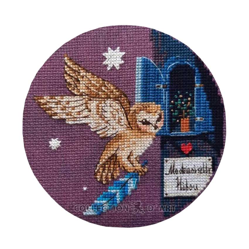 紫紺色　飛び柄　刺繍　小紋　ドット 特選総刺繍紋意匠小紋着尺 「結晶菱文・紺藍色」 幅広い場で重宝の飛び