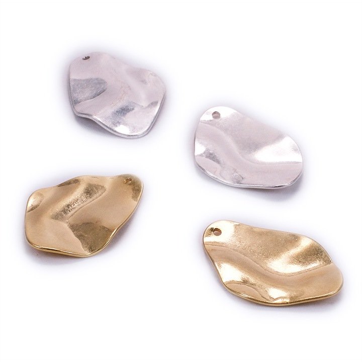 【お買い得品】メタルウォンメッキ 変形プレート 波線 1穴 2ヶ