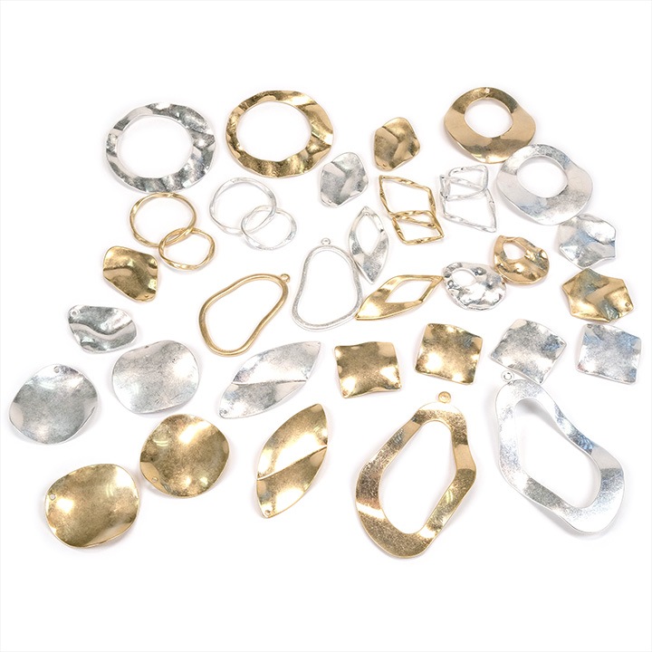 【お買い得品】メタルウォンメッキ 変形プレート 波線 1穴 2ヶ