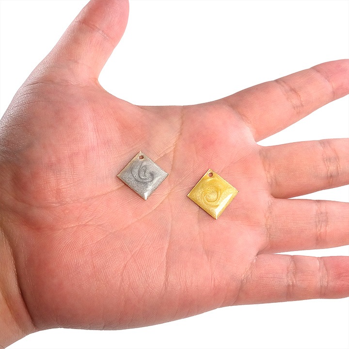 【大処分】メタルエポ 四角プレートサンディング 1穴 ゴールド 19×19mm 2ヶ