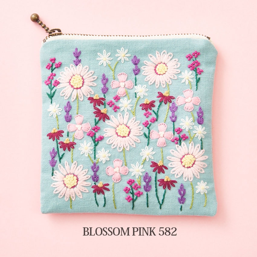 戸塚刺繍キット Wild Garden スクエアポーチ2 | 戸塚刺しゅう | 手芸