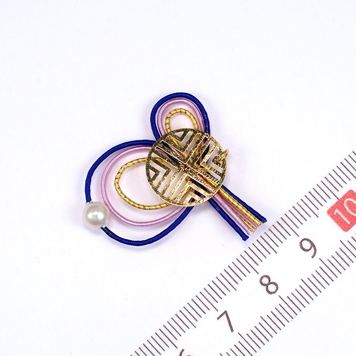 【お買い得品】2輪水引×和柄メタルプレート ゴールドカン・パール付1ヶ