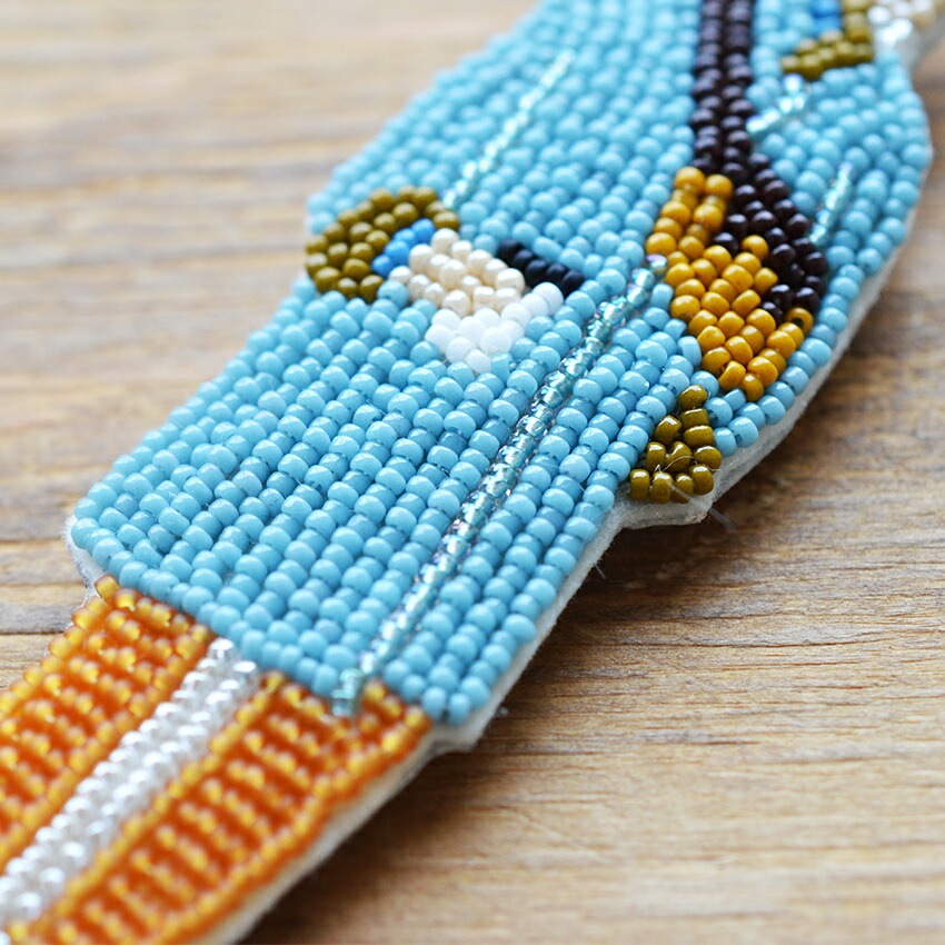 コレクター収集品　アルゼンチン　手彫り　掛物 Odekake BROOCH MIYUKI ビーズ刺しゅう ブローチキット 蚤の市 HCA29
