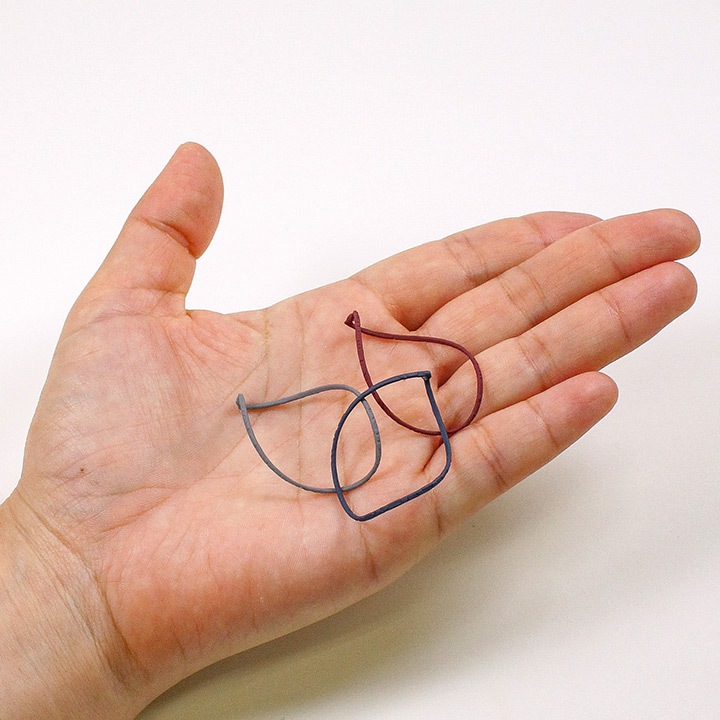 【お買い得品】 メタルカラーコートパーツ しずくひねり(柄あり) 大 37×25mm