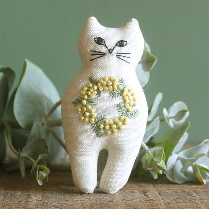 piece nekogao 刺繍ブローチキット 図案印刷済 | フランス刺しゅう