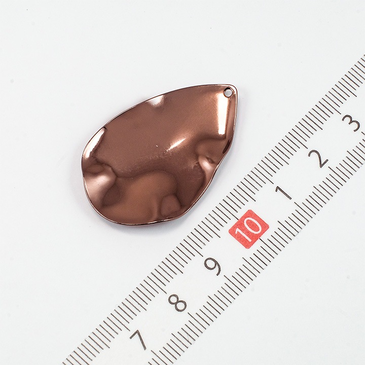 【お買い得品】チョコカラー メタル雫 プレート波線 約37×23mm ブラウン 1ヶ