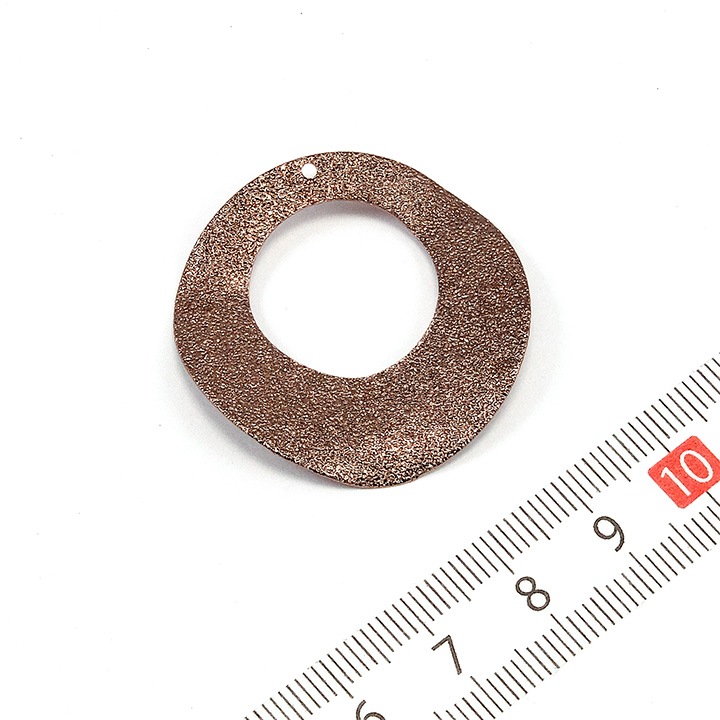 【お買い得品】チョコカラー メタル丸 くりぬき サンディング 1穴約35mm ブラウン 1ケ