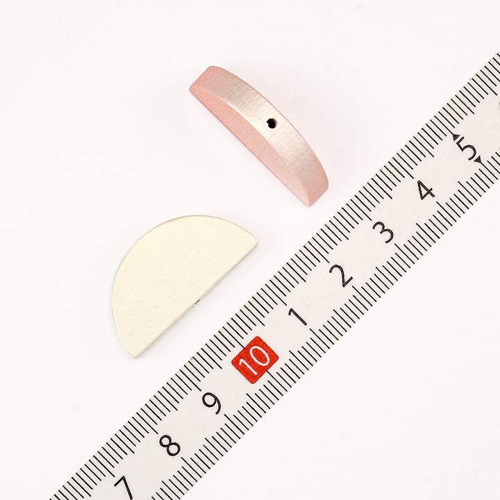 【お買い得品】ウッドパール 半円 約28×14mm 1ケ