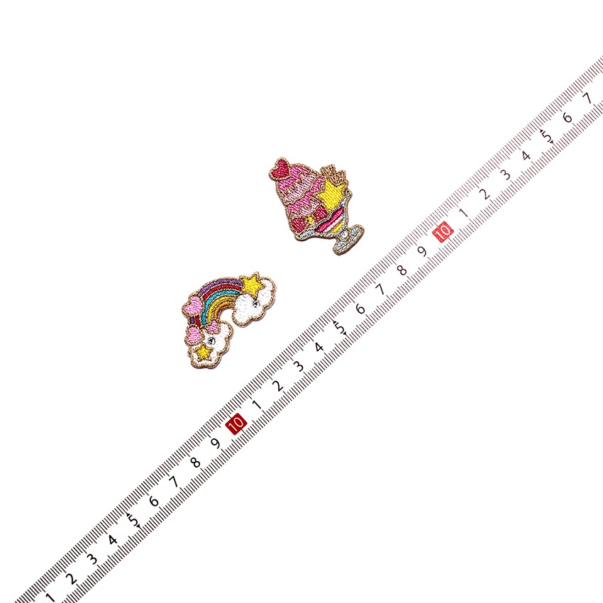 【お買い得品】トゥインクルスターワッペン レインボー パフェ カップケーキ