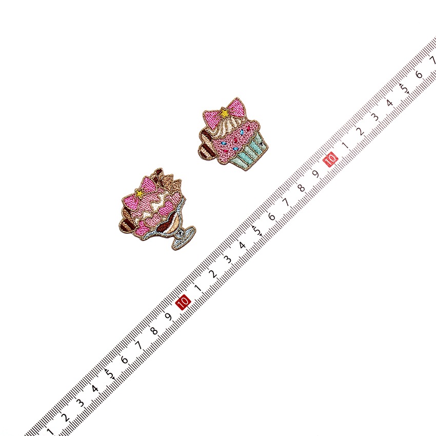 【お買い得品】トゥインクルスターワッペン レインボー パフェ カップケーキ