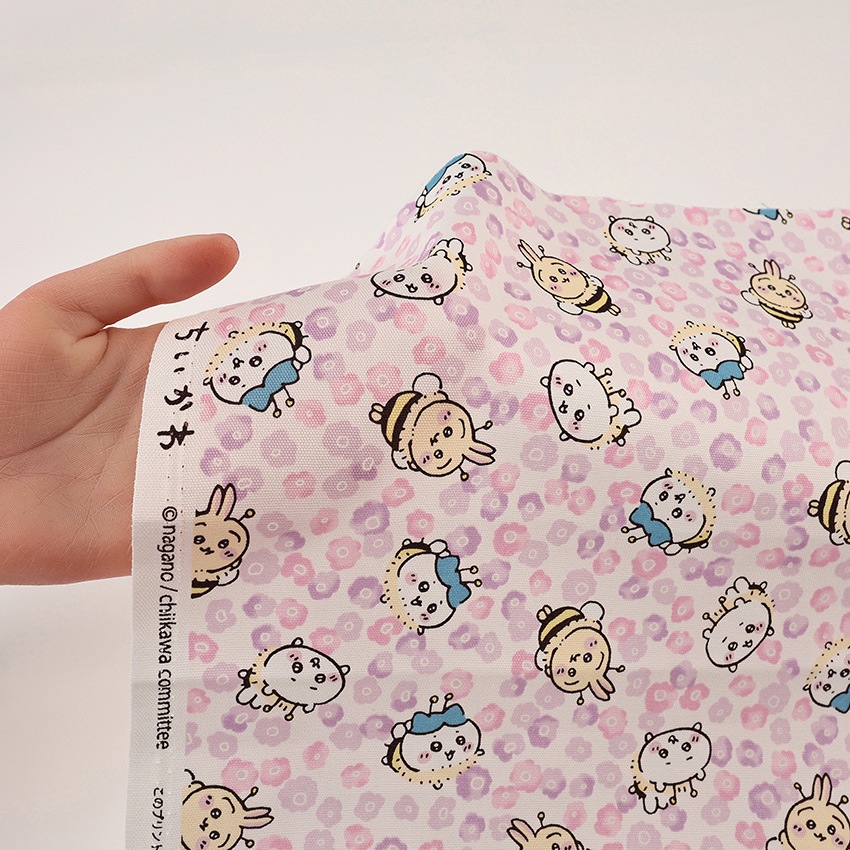 ちいかわ ミニフラワー柄 オックス 50cm単位 | アニメ特集 | 手芸用品