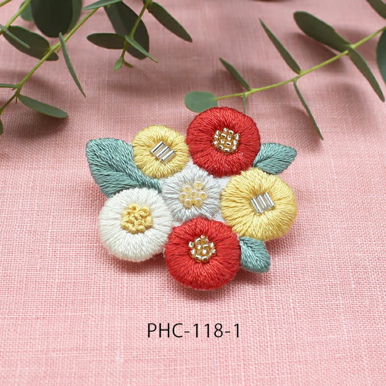 K.omono 刺しゅうキット floret garden ブローチ | フランス刺しゅう
