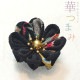 華つまみ 黒橡(くろつるばみ)