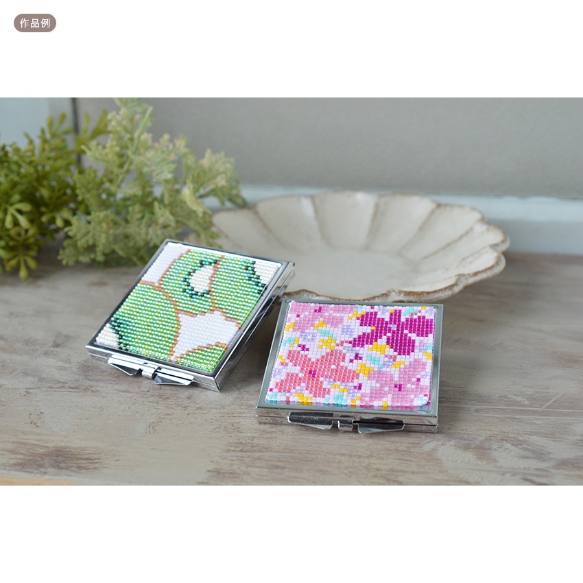 コンパクトミラー角