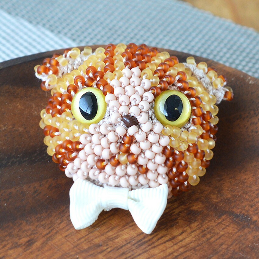 MIYUKI ビーズクロッシェ ビーズ編みの猫ブローチキット クリーム
