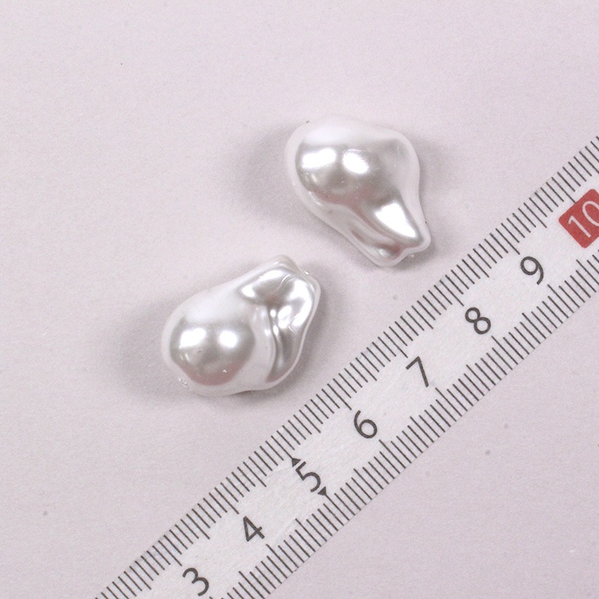 バロックパールビーズ 15×22mm ホワイト 2個入