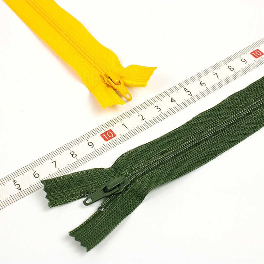 YKKフラットニットファスナー 20cm 25FK-20F 定番カラー 