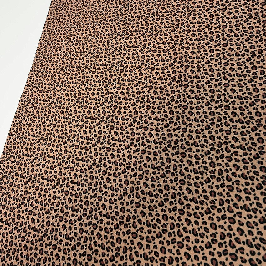 ちいさな世界のちいさな生地 スムースニット レオパード 38×38cm