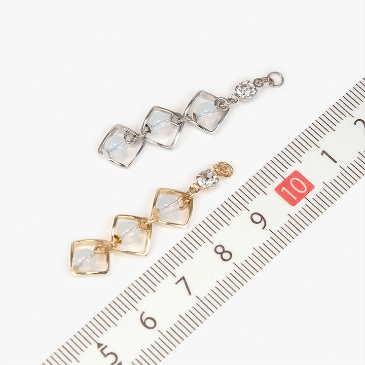 CraftCafe 下がりパーツ 四角3連 約45mm 1ヶ ゴールド・シルバー