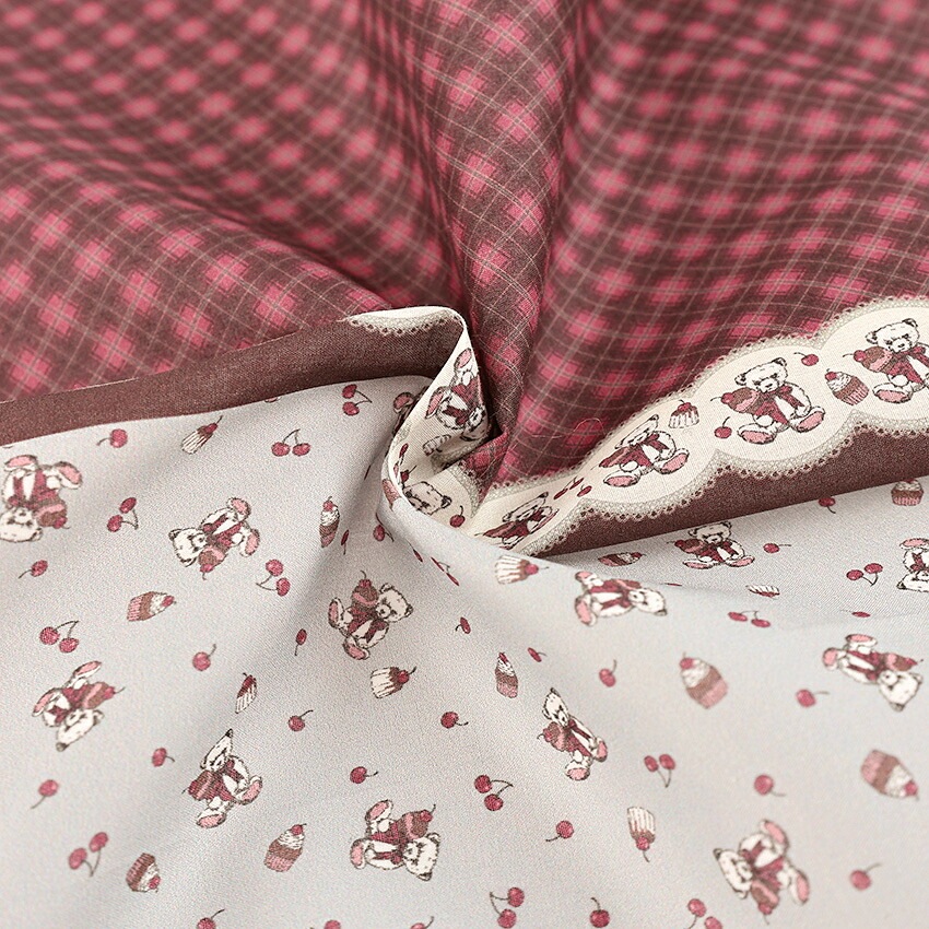 ちいさな世界のちいさな生地×milk latte ベア&チェリー ローン 34×50cm