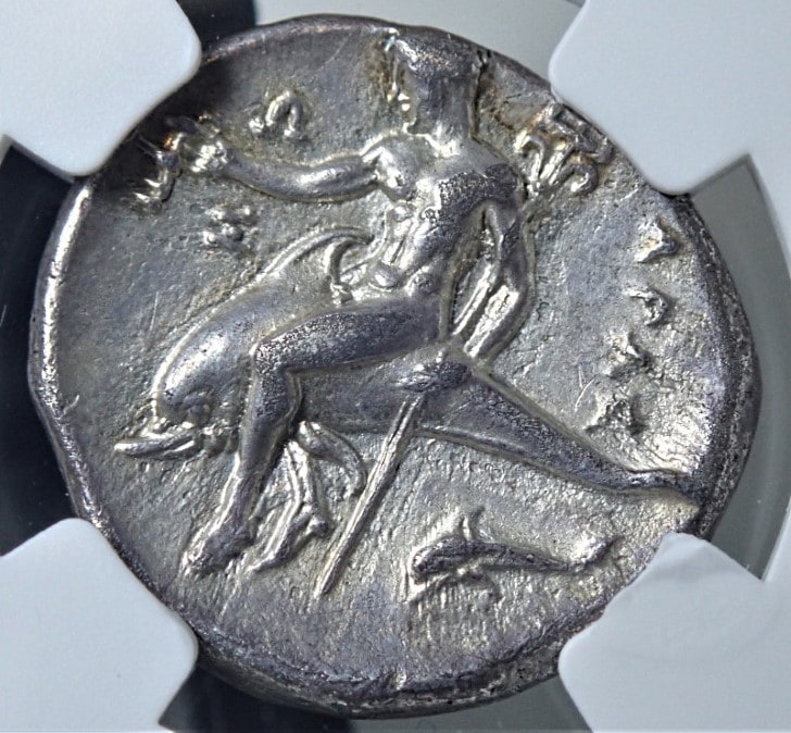 古代イタリアのタレントゥムで造られた2ドラクマ銀貨（BC332-302年