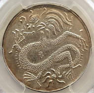 ����ʥ��1925ǯ-1945ǯ����������2.5����1/4ξ�˶��