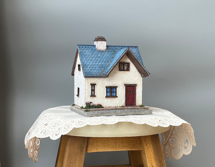 そら色の屋根の家 1/50サイズ | ミニチュアハウス Toki-iro House