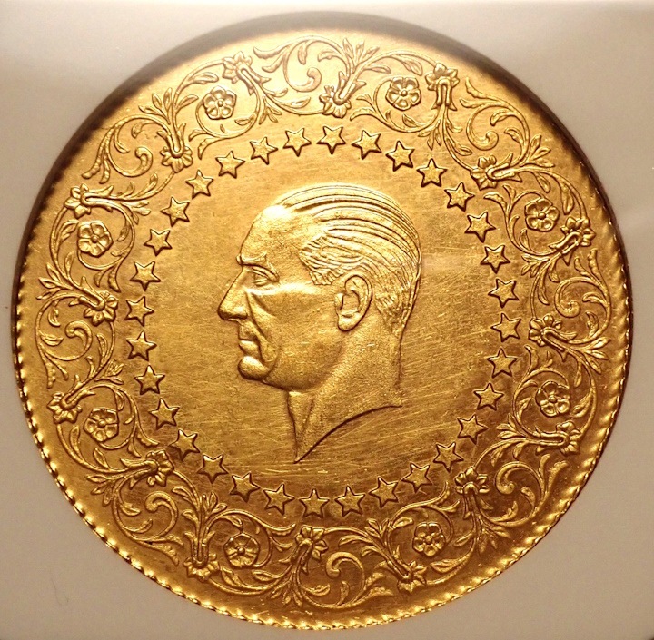 1_000000000922.jpg?1708234601