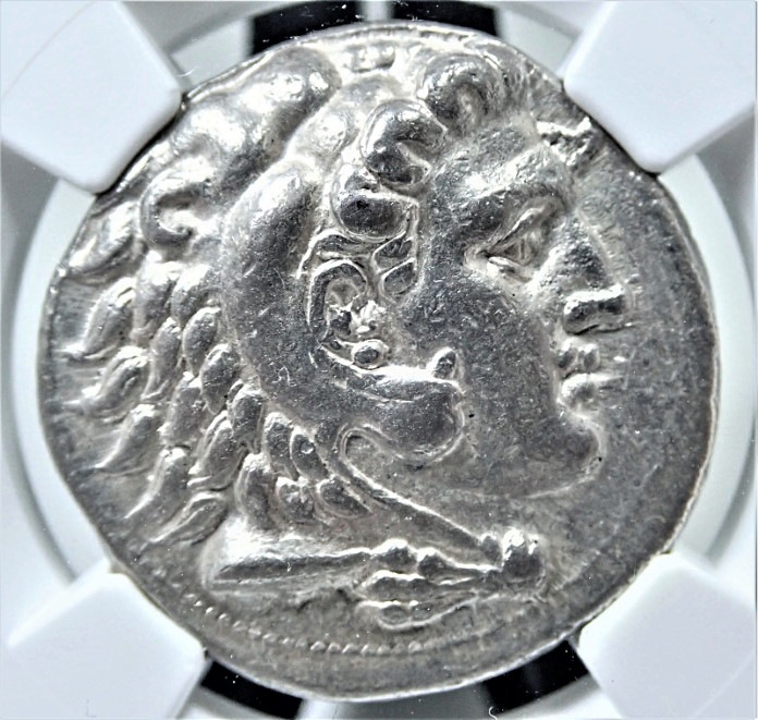 アレクサンダー大王のレリーフの入った銀の皿 古代ギリシャ BC336-323 アレキサンダー大王 テトラドラクマ銀貨