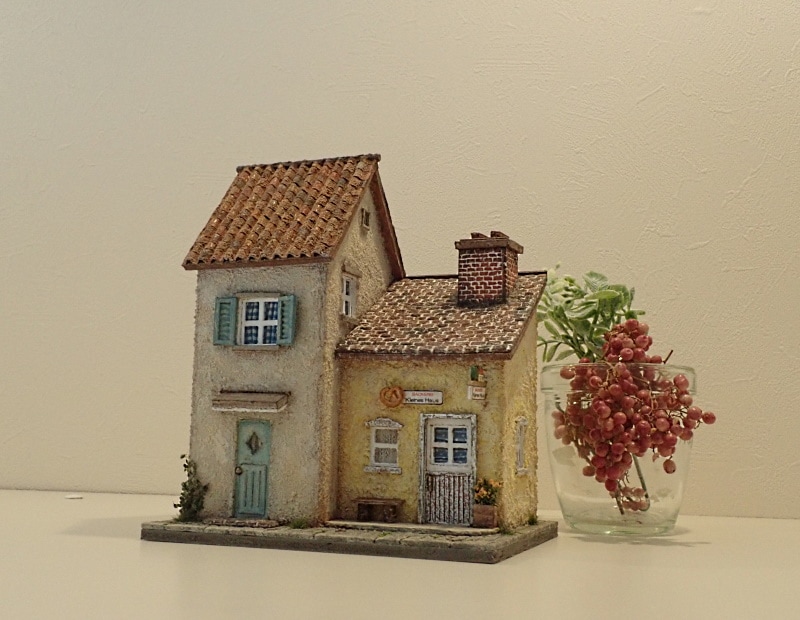 ドイツの小さな町のパン屋さんⅡ（イエロー） | ミニチュアハウス  