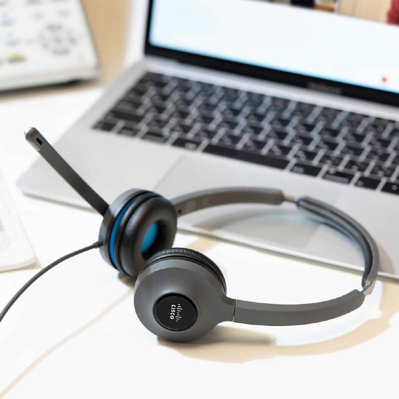 『CP-HS-W-522-USB=』Cisco Systems 522 ヘッドセット 両耳タイプ 有線 チャコール 雑音低減機能 長時間快適 エルゴノミクスデザイン