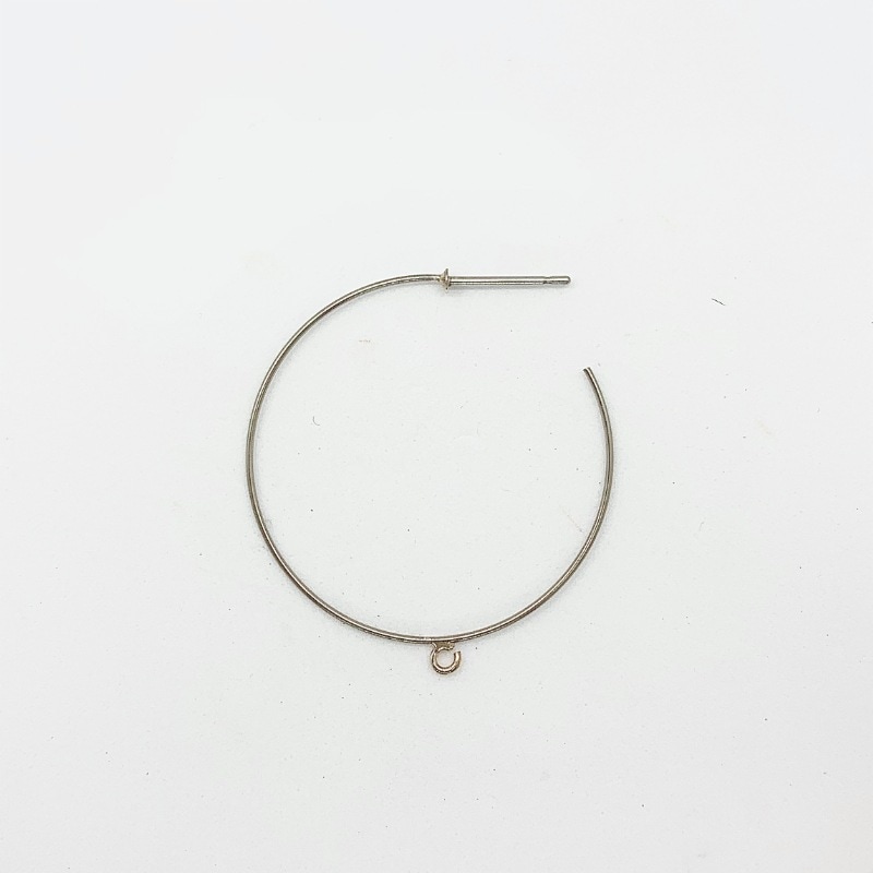 T07-215B 【国産】ｽﾃﾝﾚｽGカットピアス 0.6X30 カン付 入数：10ペア