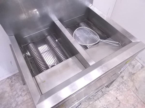 中古厨房 タニコー 2槽フライヤー NB-TGFL-C67W 都市ガス 670×600×800