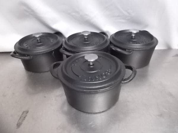 ボン・ボネール ココット 15cm ブラック 鍋4個セット 黒色  220×165×110 中古厨房 /A-13