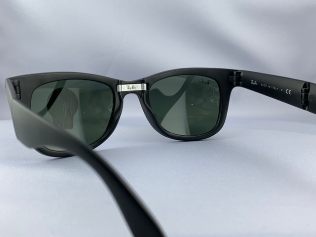 �쥤�Х�R���B���ե�����ǥ��󥰥������ե����顼��FORDING WAYFARER��RB4105 601-S