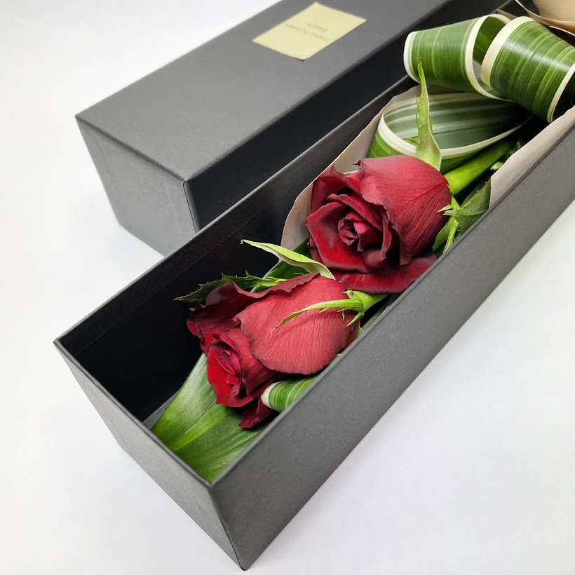 ブラックボックスレッドローズ赤バラ送料無料花束ギフトプロポーズ誕生日記念日贈り物プレゼント彼女奥さんバレンタインクール便送料込