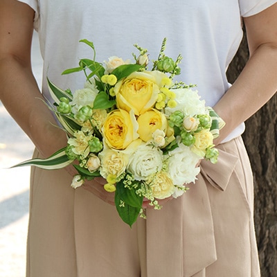 アレンジメントフラワー 生花 Loulou オレンジ ピンク 白 ギフト 誕生日 バラ アレンジ 花 別途送料 結婚祝い 結婚記念日 ホワイトデー 卒業式 入学 プレゼント クール便選択可能