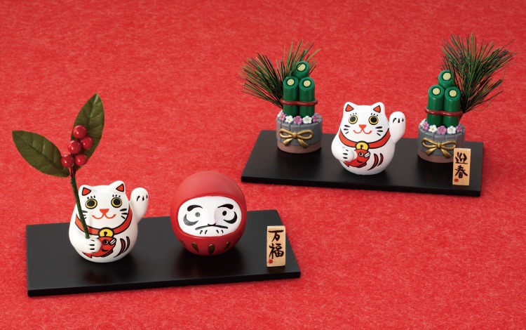 迎春えんぎもの飾り 招き猫＆門松 セットサイズ：W165×H90×D90 門松