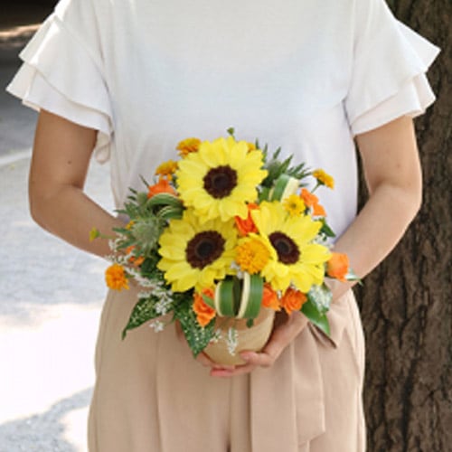アレンジメントフラワー 生花 Loulou オレンジ ピンク 白 ギフト 誕生日 バラ アレンジ 花 別途送料 結婚祝い 結婚記念日 ホワイトデー 卒業式 入学 プレゼント クール便選択可能